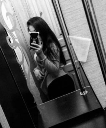Встречусь с тобой в уютной обстановке Москвы, где мы сможем насладиться взаимным удовольствием. Я умею доставлять наслаждение и исполнять самые сокровенные желания. Мои услуги непревзойденны и мой опыт подтвержден положительными отзывами. Проведи время со мной, и ты поймешь, что я лучшая в своем деле. Качественные фото и эмоджи 🌟 доступны на моем профиле. Получи максимальное удовольствие от нашей встречи! Алла
